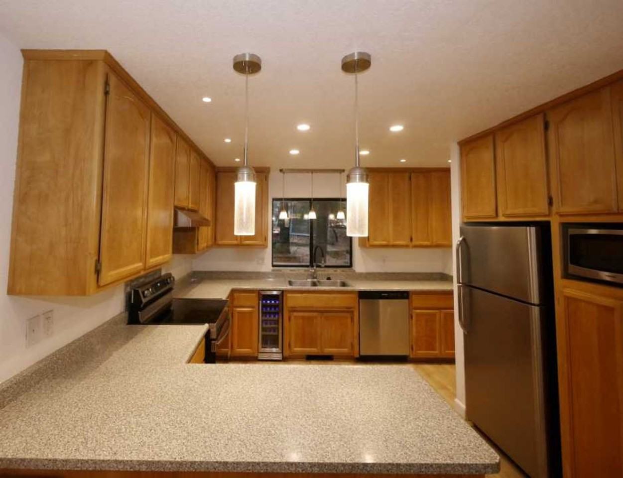 18111 N Meadow Dr - Photo 4 of 18