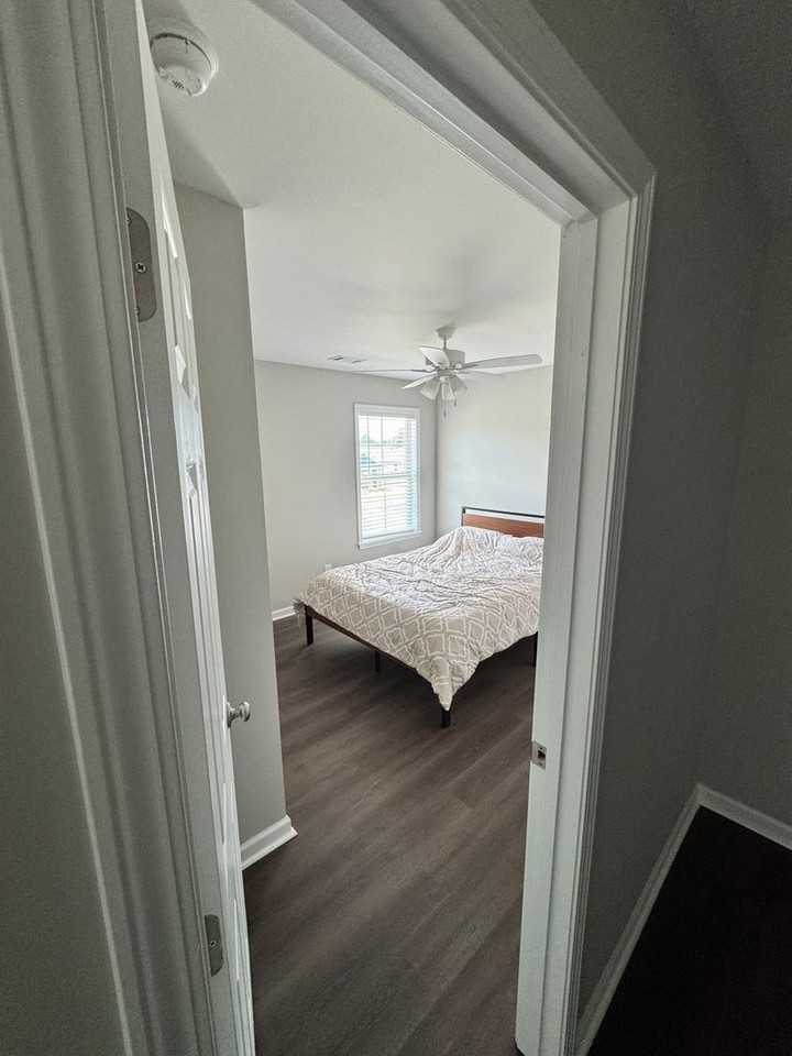 1290 Providence Ln - Photo 6 of 13