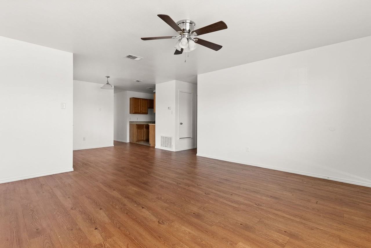 6211 Temora Loop - Photo 3 of 15