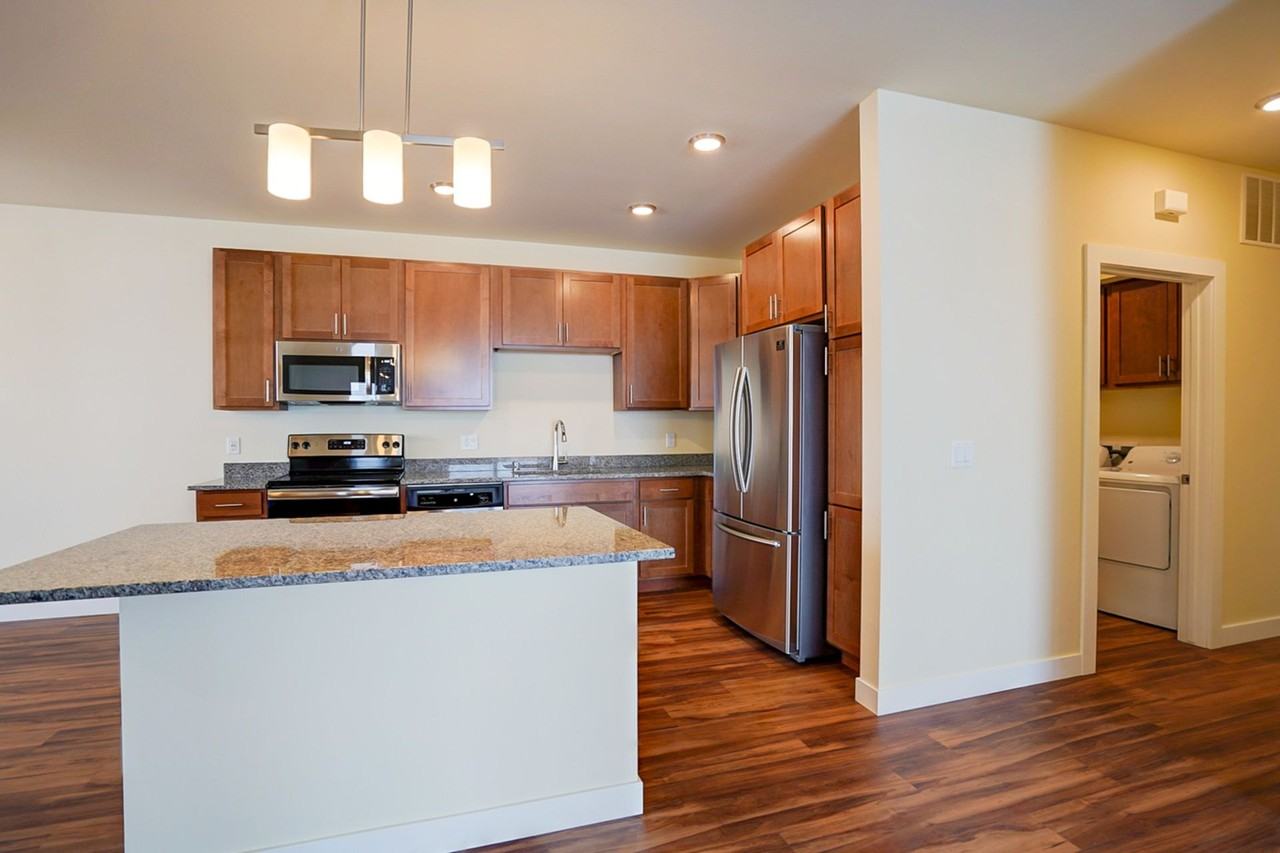 Stonewood - 1270 - Photo 2 of 40