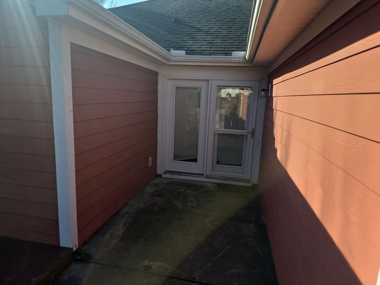 574 S Bull St - Photo 6 of 19