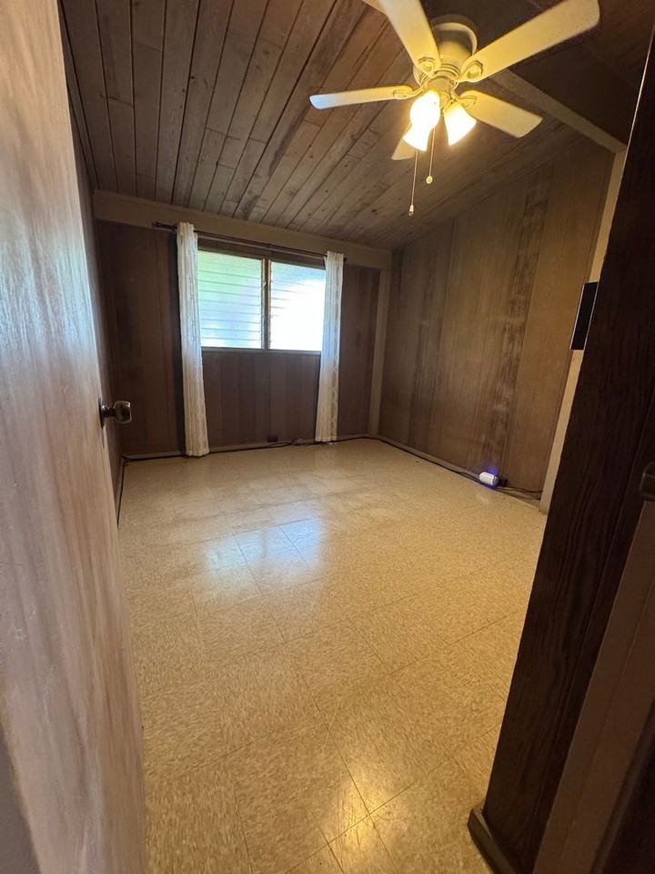 1910 Hoohai St - Photo 5 of 9