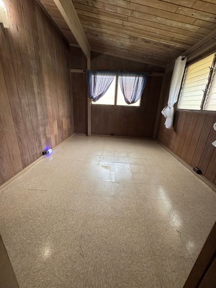 1910 Hoohai St - Photo 7 of 9