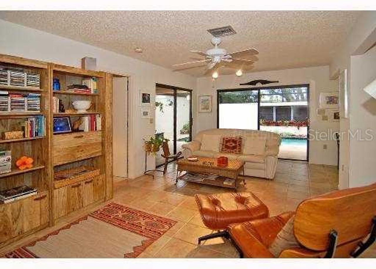 3939 Glen Oaks Manor Dr - Photo 4 of 10