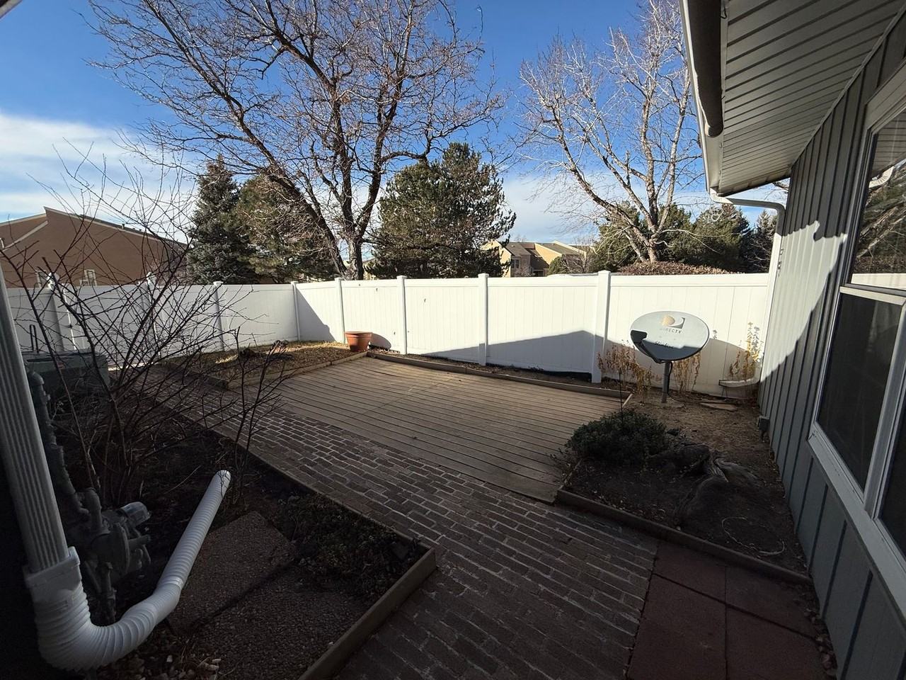 2776 S Wheeling Way - Photo 5 of 25