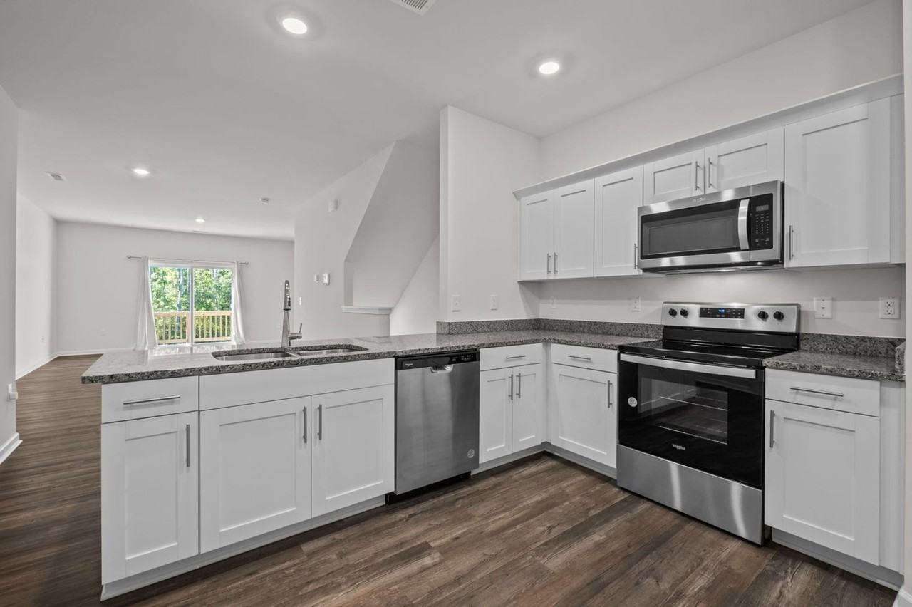 4140 Trevino Dr - Photo 3 of 21