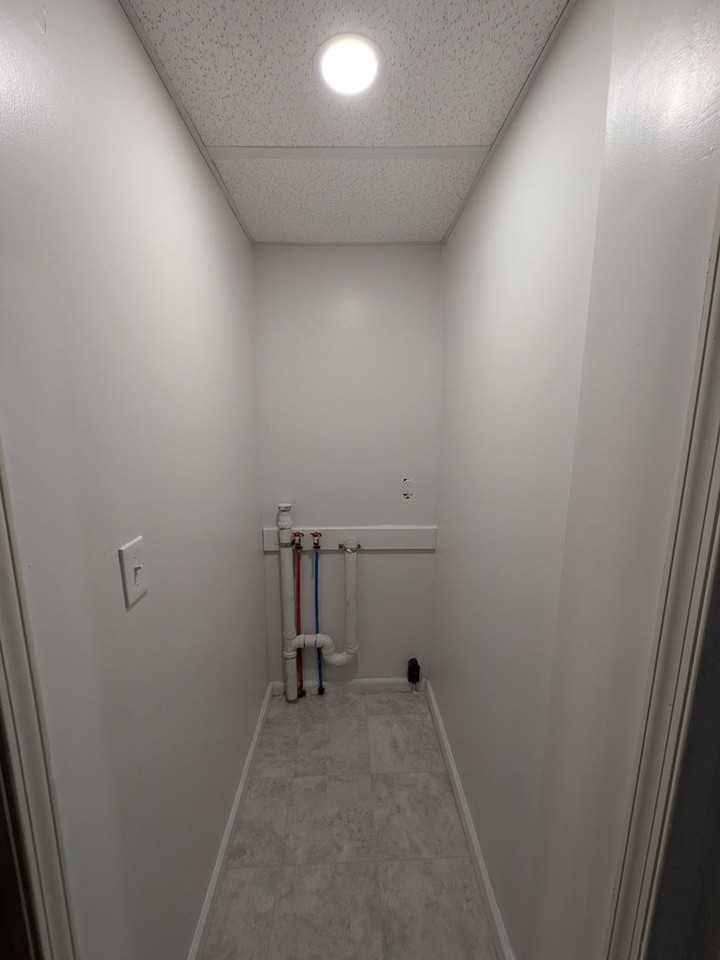 601 Dean St - Photo 4 of 17