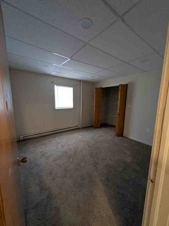 601 Dean St - Photo 6 of 17