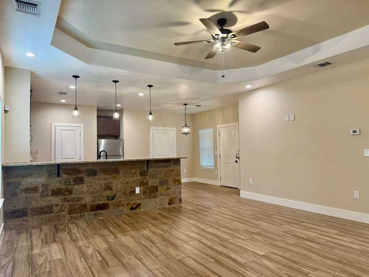 144 County Road 6813 - Photo 4 of 22