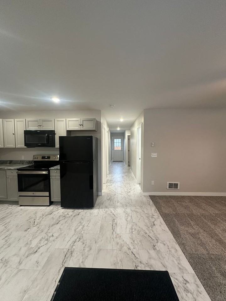 193 S 11th W - Photo 5 of 29