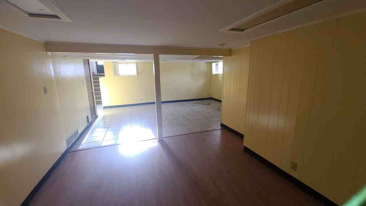 431 Elm St - Photo 4 of 10