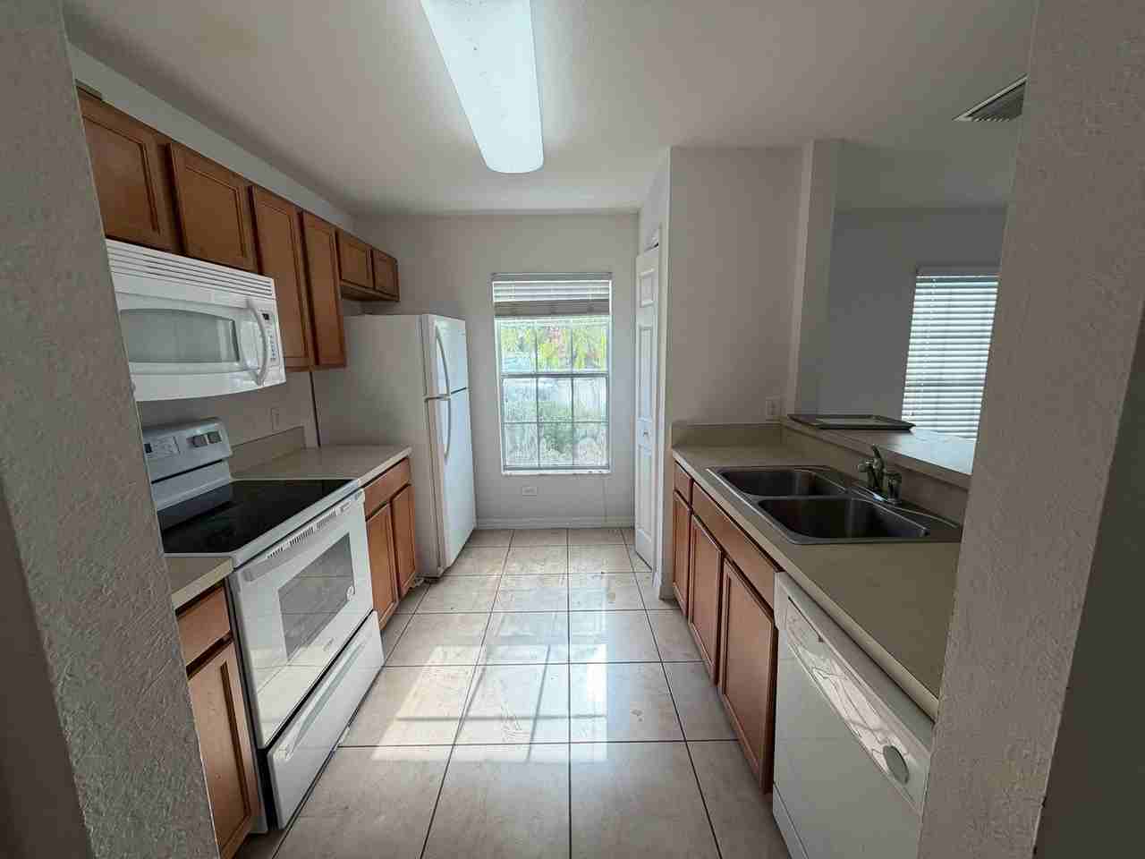 9101 Gervais Cir - Photo 4 of 17