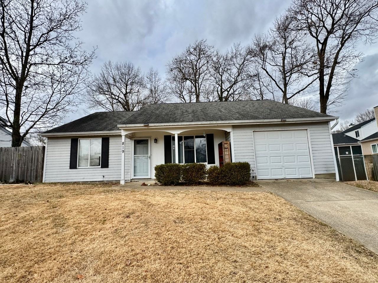 819 Stony Dr - Photo 2 of 19