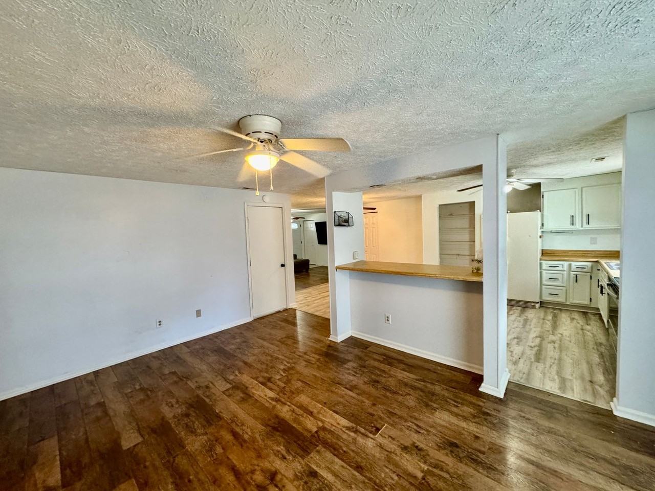 819 Stony Dr - Photo 3 of 19