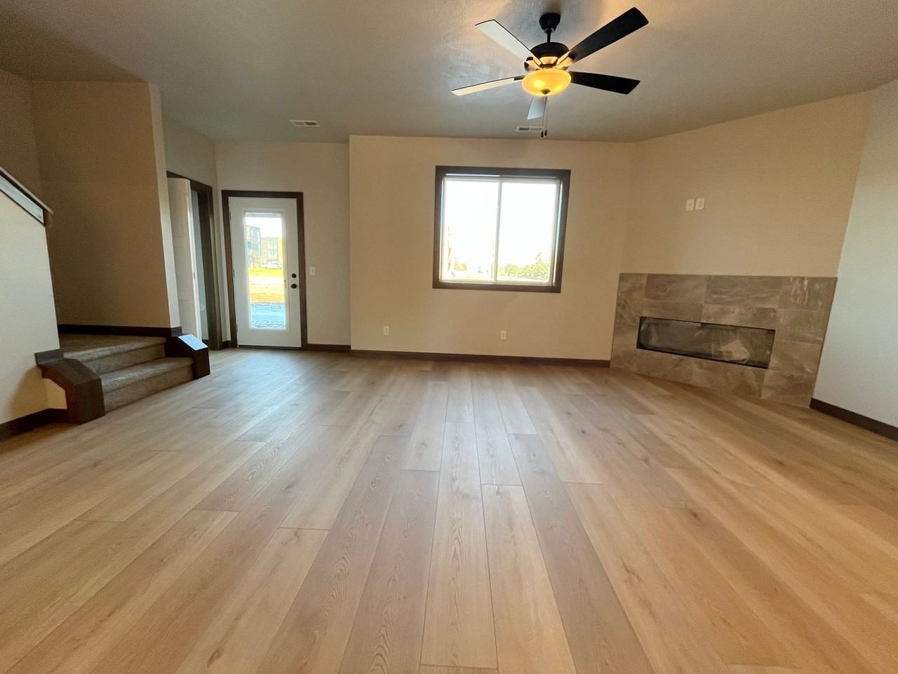 2420 Caolinn Pl - Photo 5 of 28