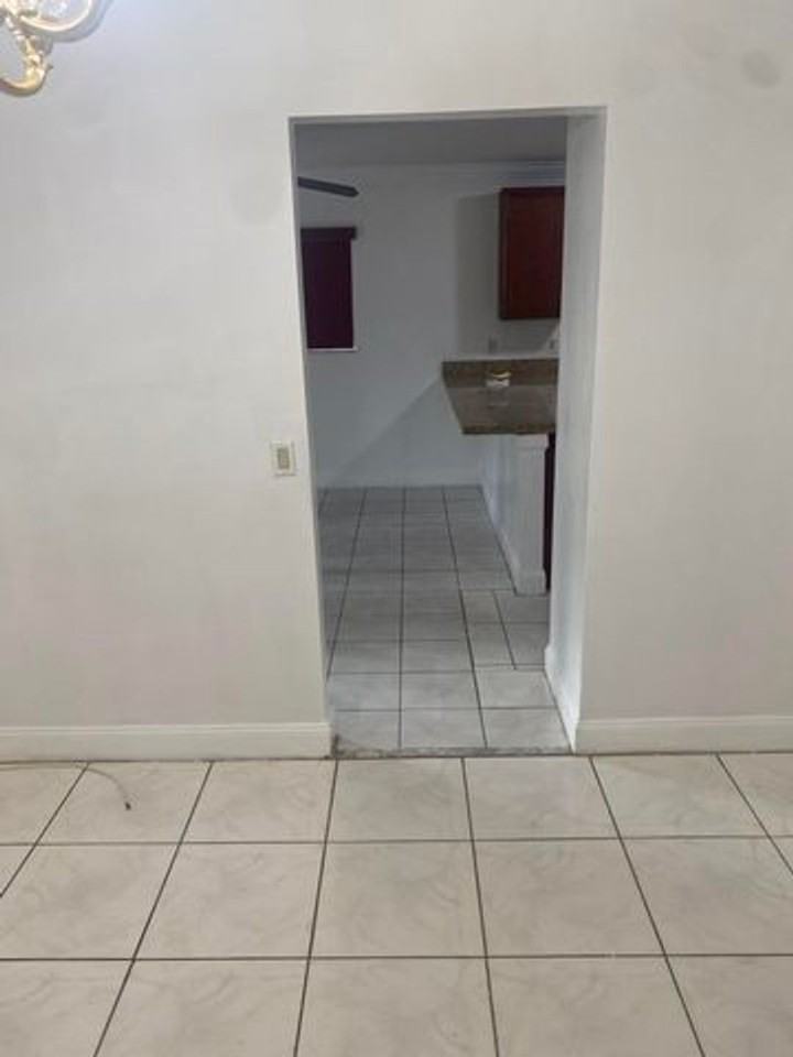 663 White Water Dr - Photo 3 of 10