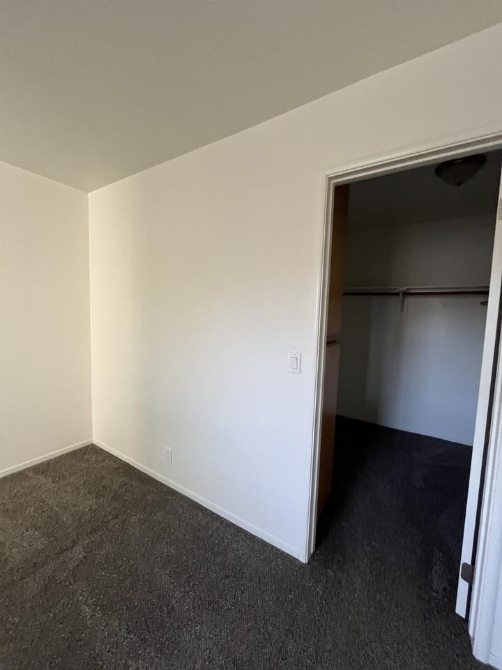 232 N Lemoore Ave #1 - Photo 5 of 7