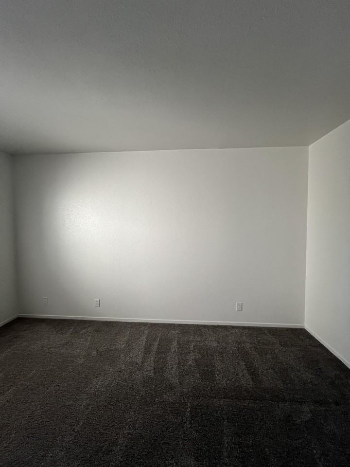 232 N Lemoore Ave #1 - Photo 4 of 7