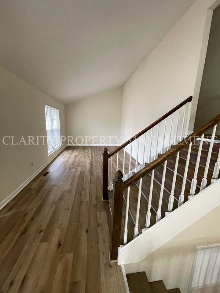 913 Whisperwood Trl Ne - Photo 4 of 23