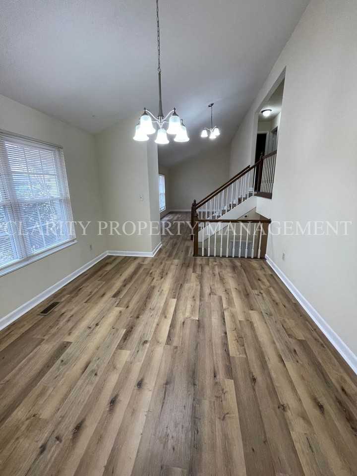 913 Whisperwood Trl Ne - Photo 5 of 23