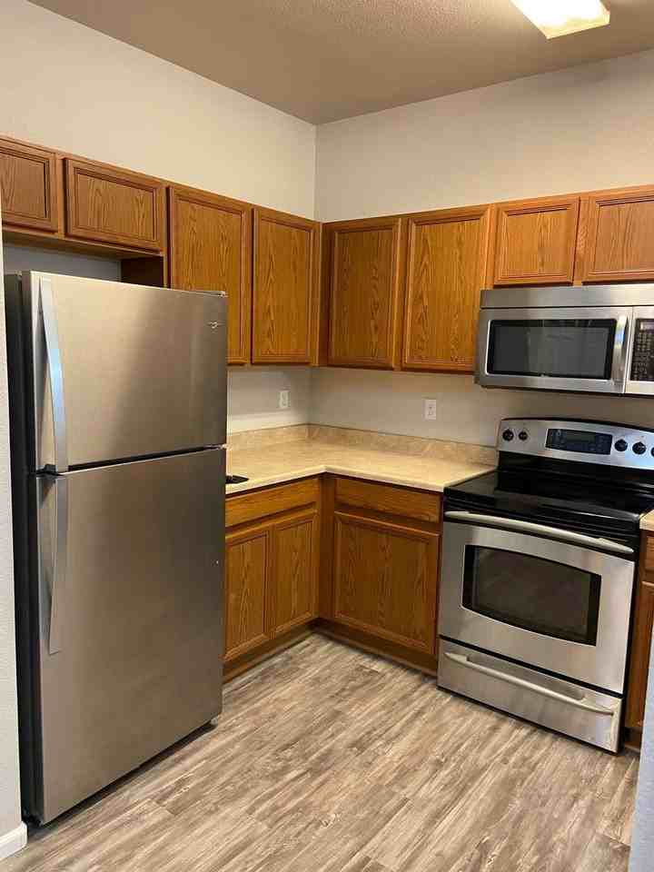 7560 Sandy Springs Pt - Photo 5 of 31