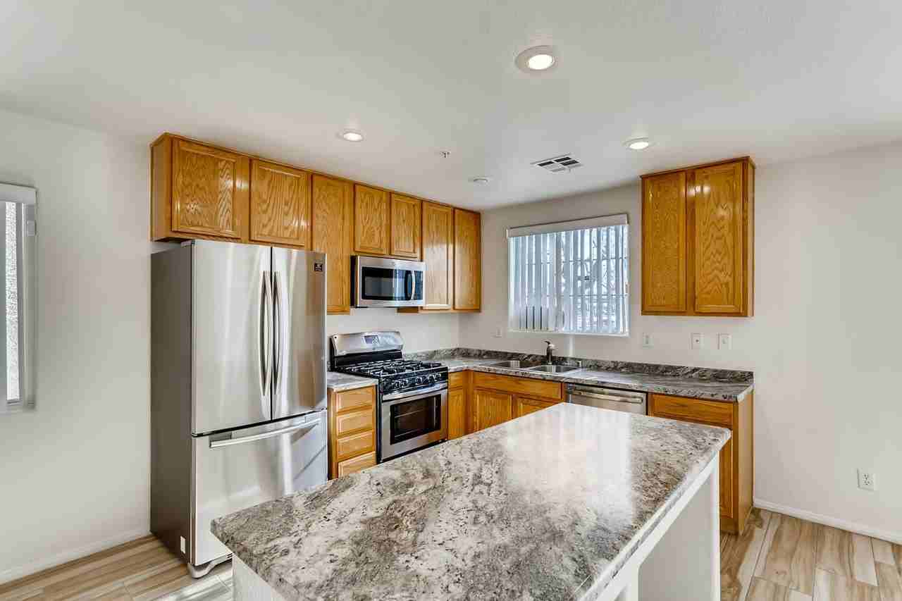 2915 Paradise Hill Ct - Photo 3 of 22