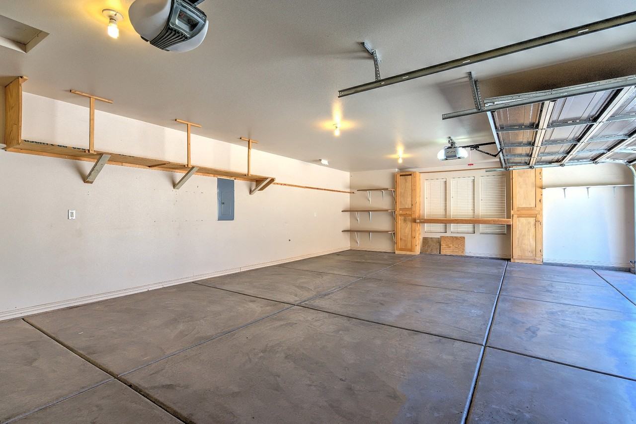 1994 E Knolls Dr - Photo 7 of 50