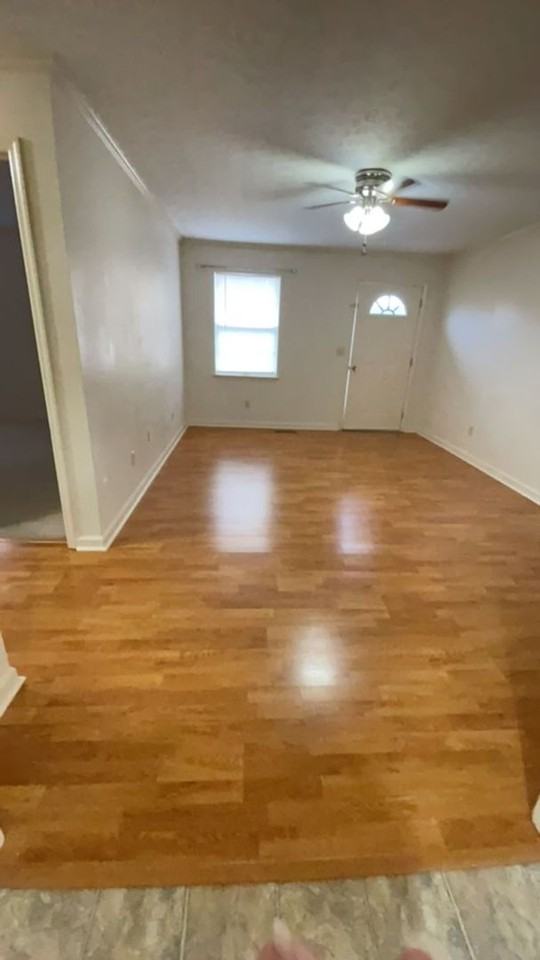 170 Hayfield Cir - Photo 2 of 9