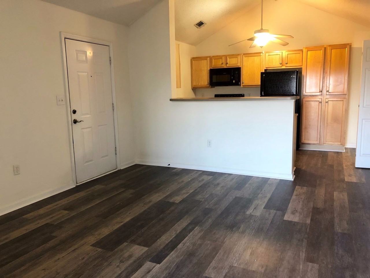 222 Harts Cove - Photo 2 of 30