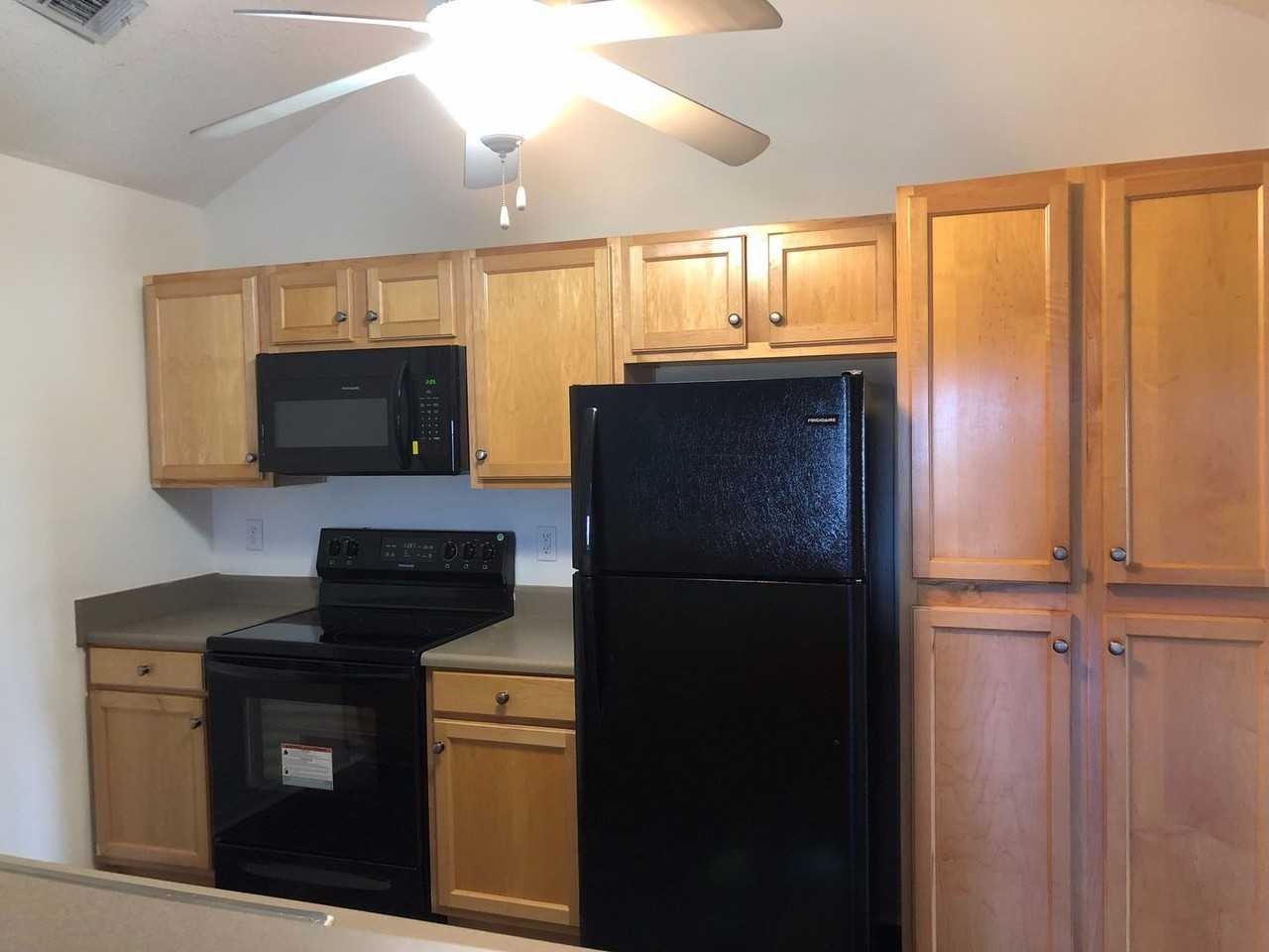 222 Harts Cove - Photo 4 of 30