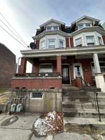 featured image of 1012 S Hall St