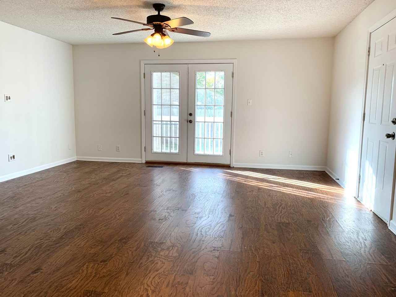 402 Jack Miller Blvd Apt B - Photo 3 of 16