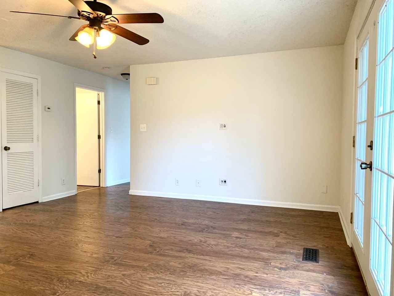 402 Jack Miller Blvd Apt B - Photo 4 of 16