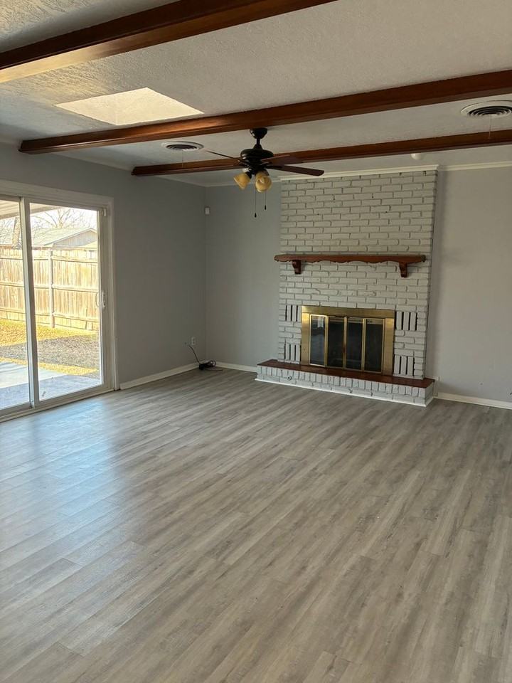 12 Nw 56th St - Photo 3 of 12