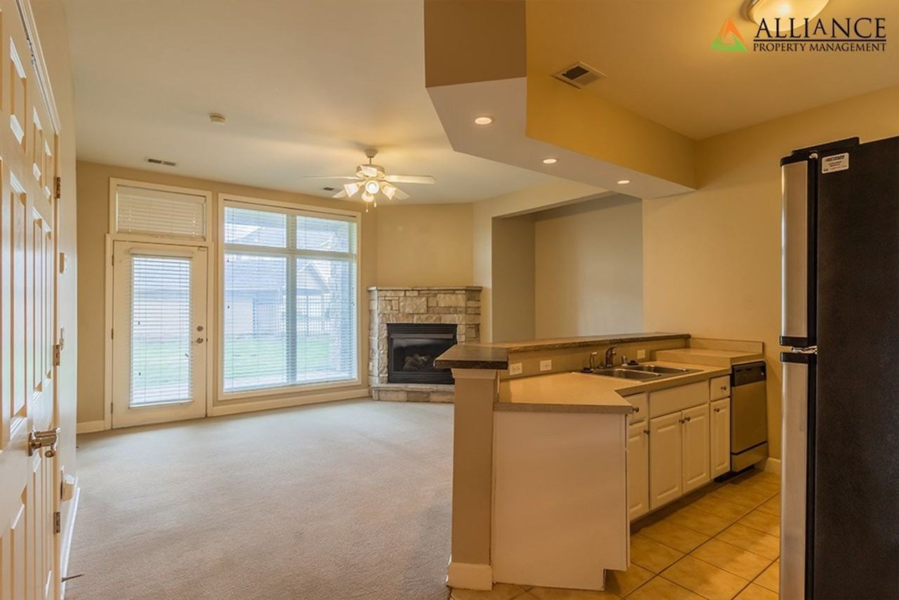 2211 College Ave #101 - Photo 3 of 24