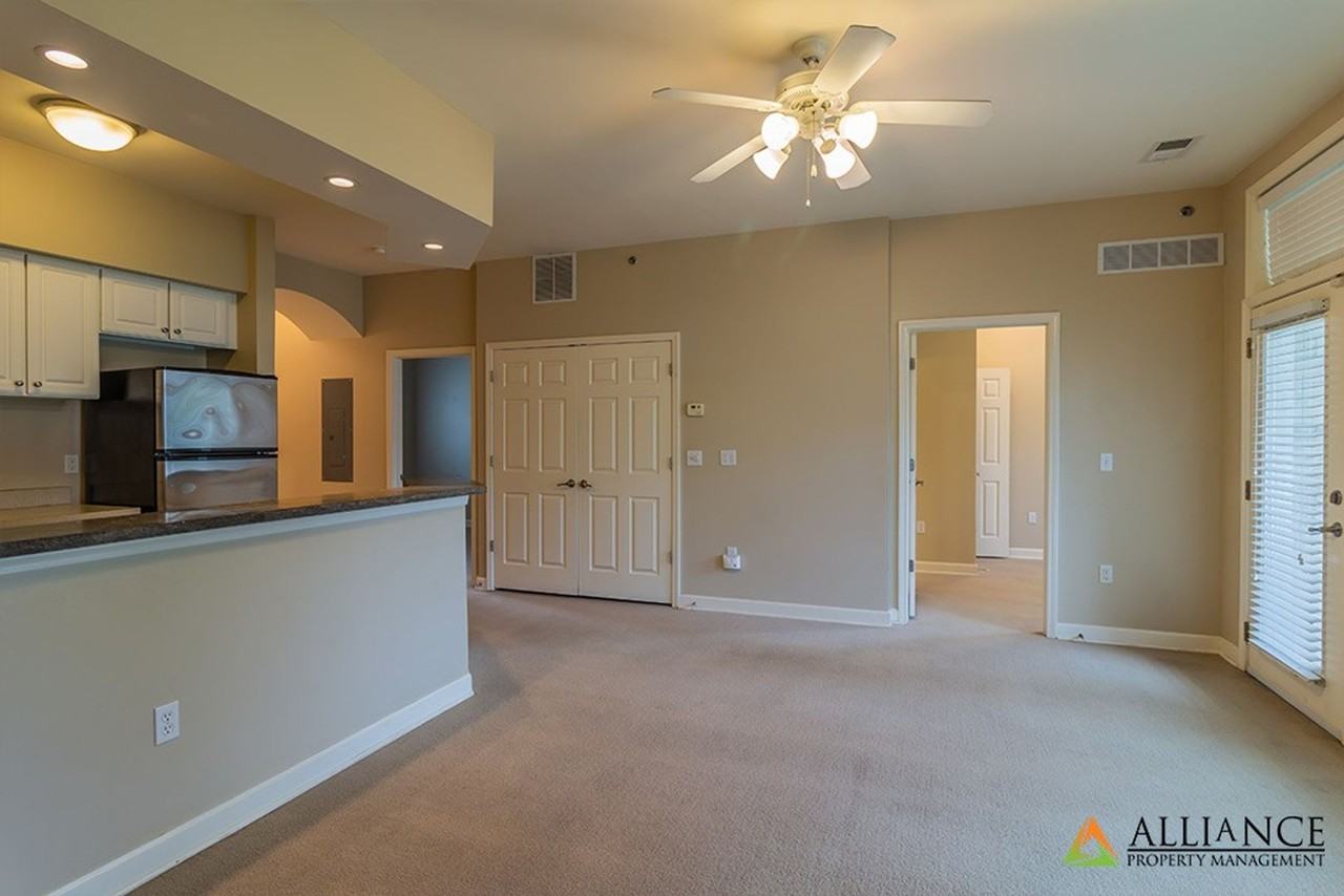 2211 College Ave #101 - Photo 4 of 24