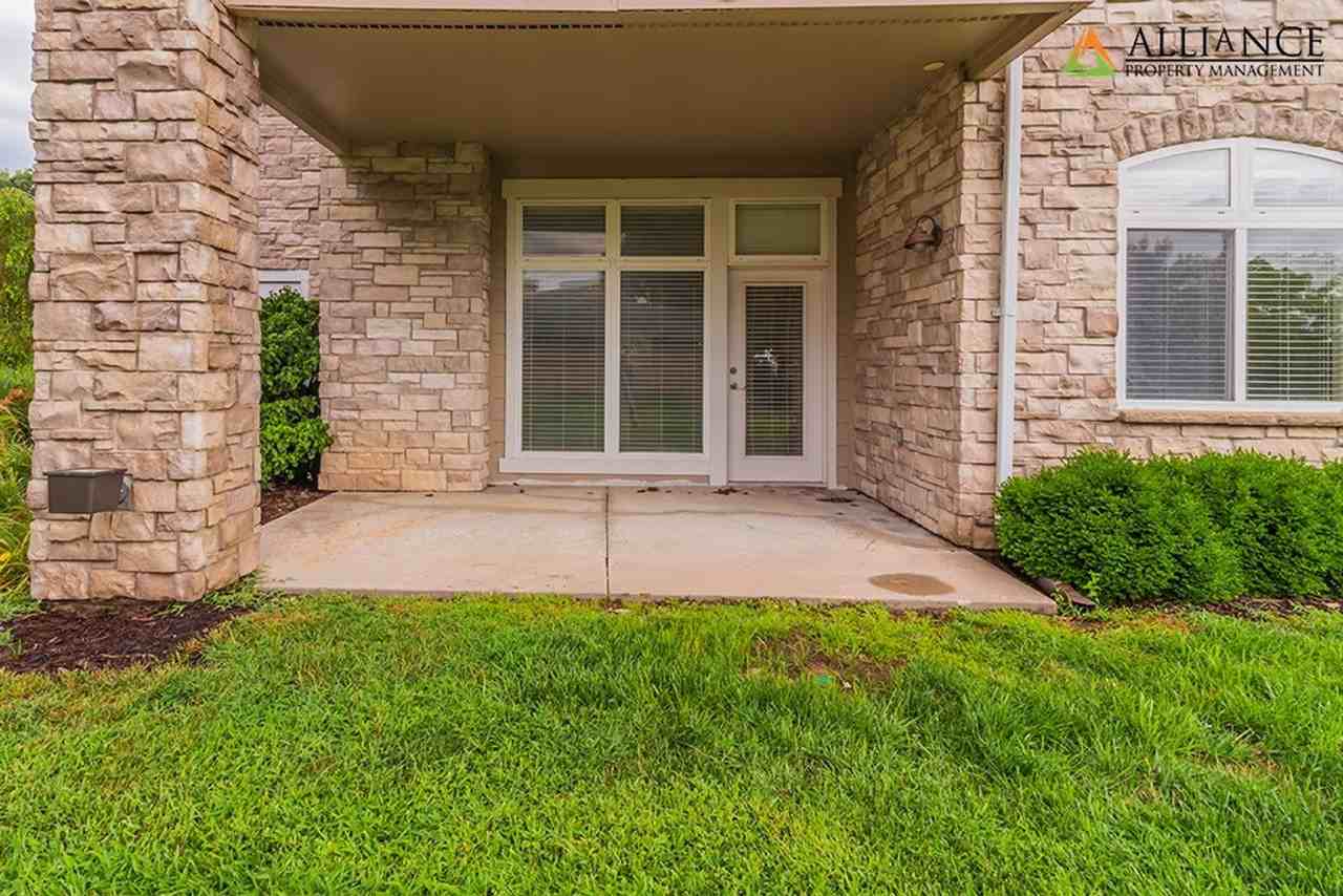 2211 College Ave #101 - Photo 5 of 24