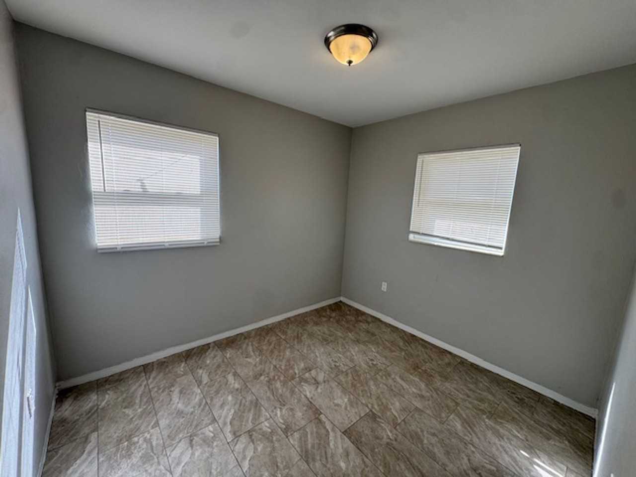 9300 90th Ave - Photo 7 of 12