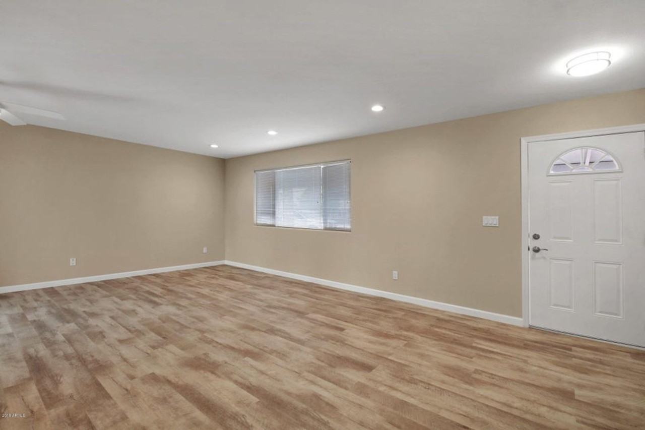 10337 W Monterosa Dr - Photo 4 of 12