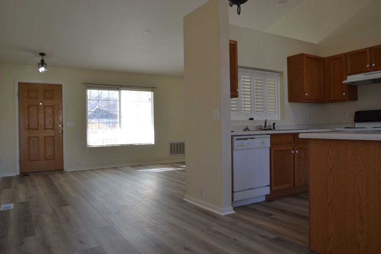 6263 Balance Cir - Photo 4 of 16