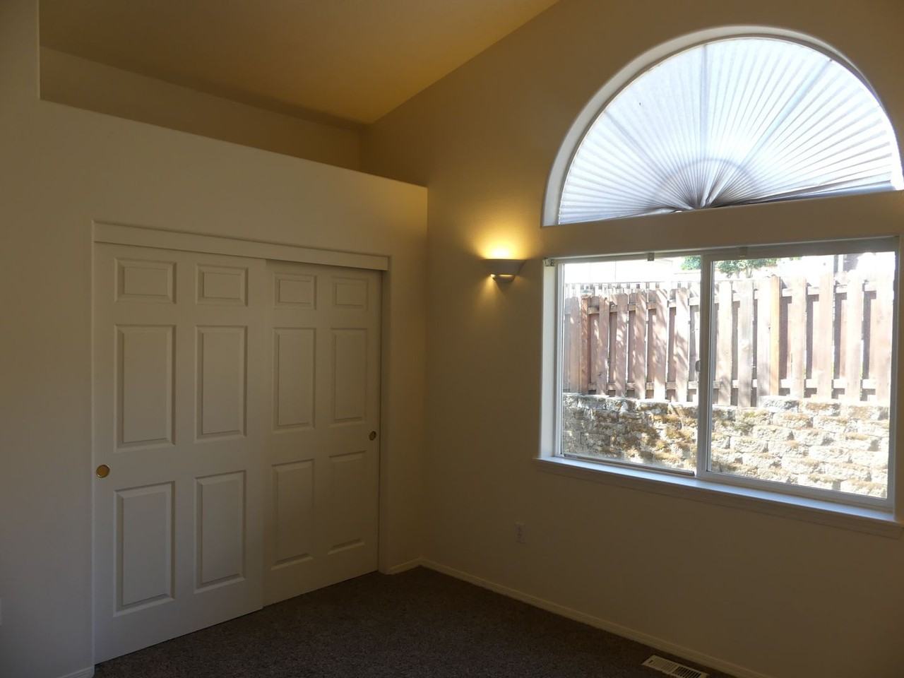 38979 Jerger St - Photo 5 of 17