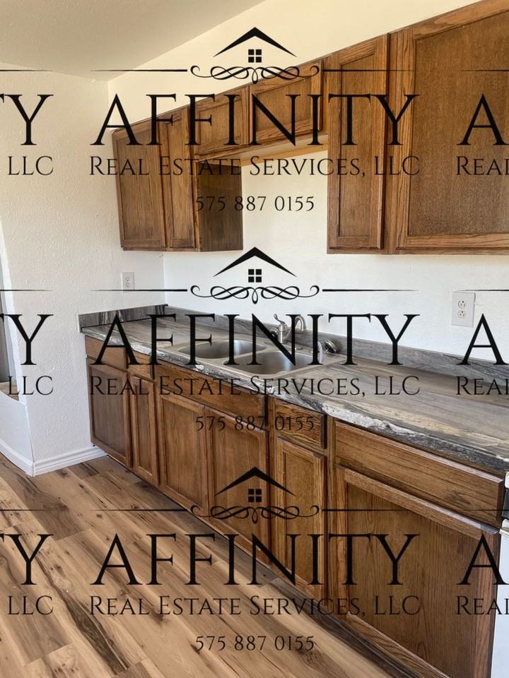 2607 Missouri St - Photo 4 of 7