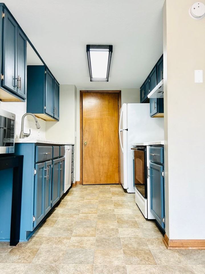 1811 Commanche Ct - Photo 7 of 28