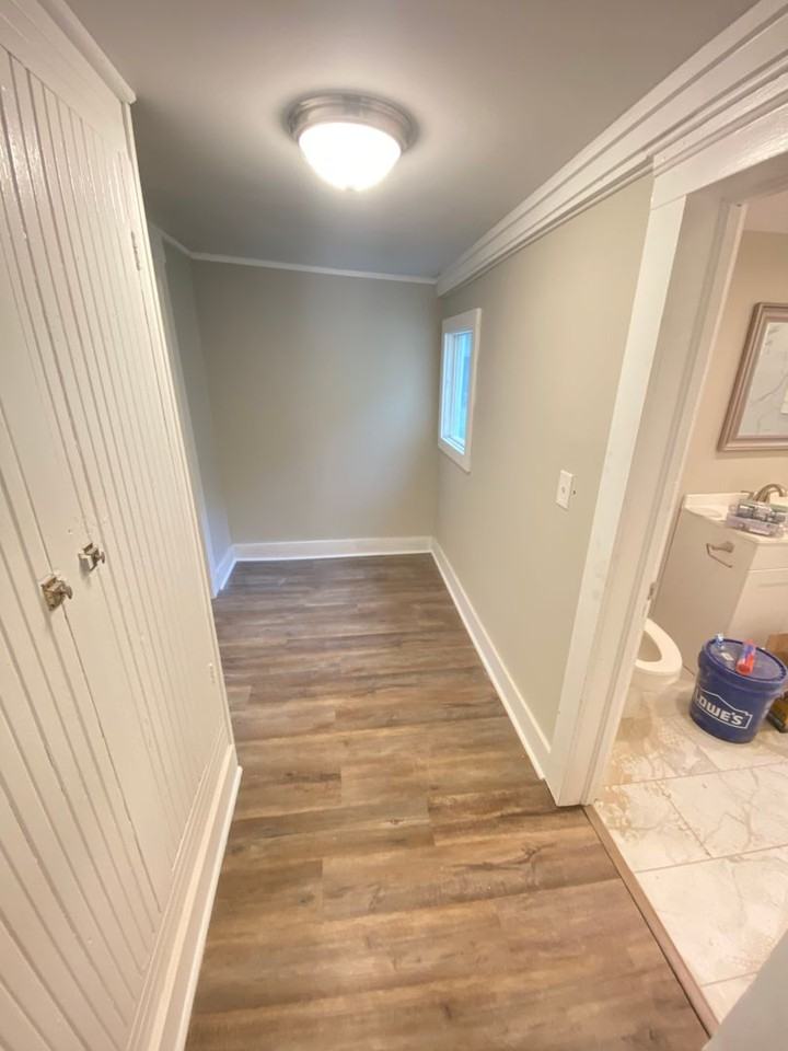 905 8th St - Photo 6 of 7