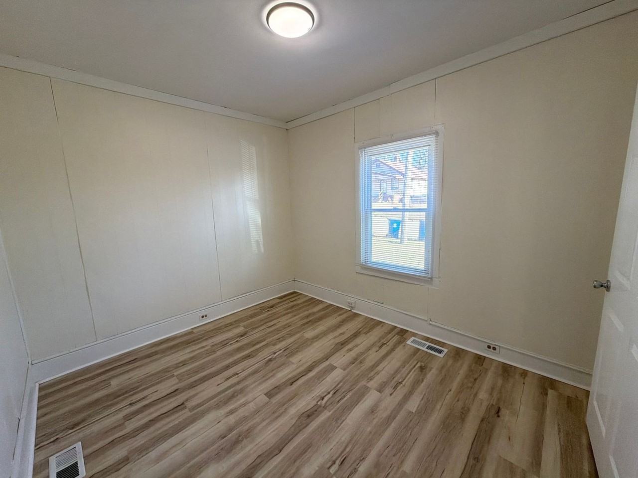 5439 Hodiamont Ave - Photo 4 of 16