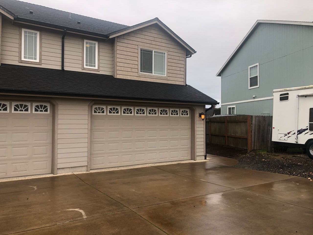 857 S 8th St - Photo 2 of 50