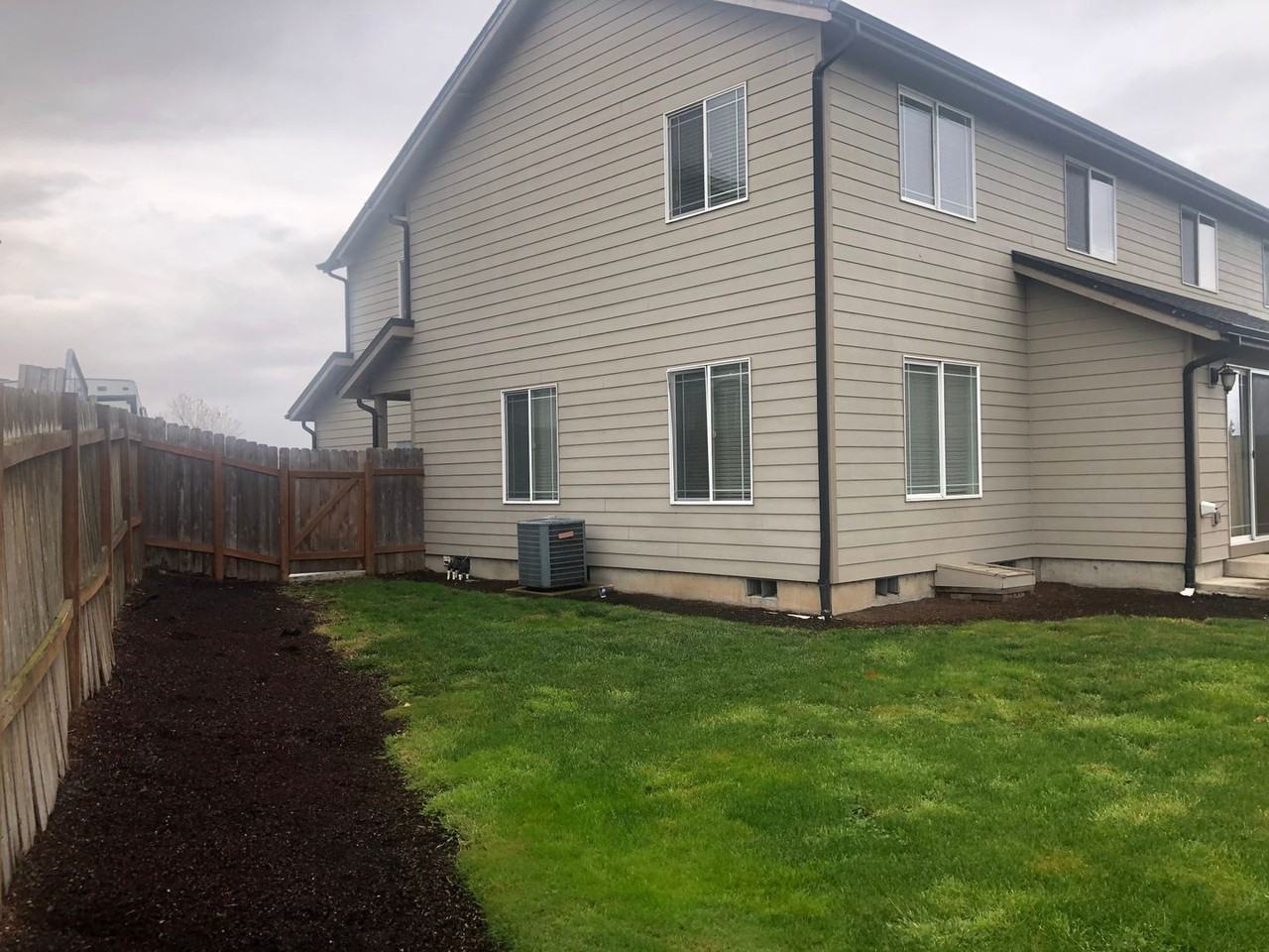 857 S 8th St - Photo 6 of 50