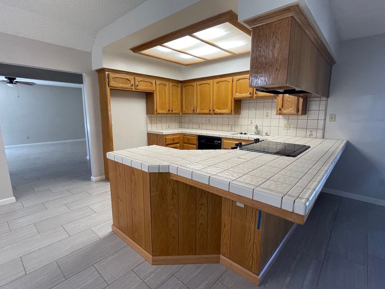 9709 Irene Ave - Photo 5 of 18