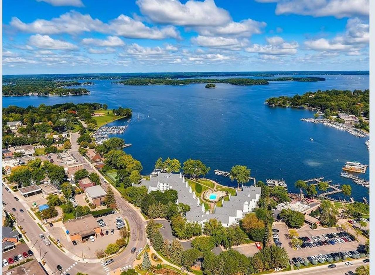 603 Lake St - Photo 3 of 14