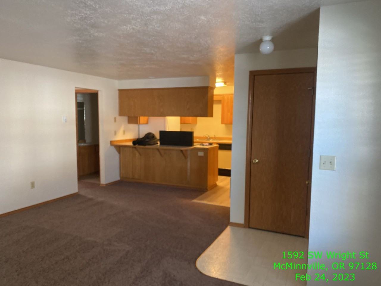 1592 Sw Wright St - Photo 2 of 12